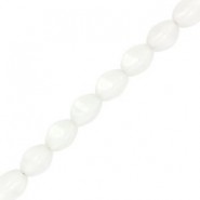 Czech Pinch beads Perlen 5x3mm Chalk white 03000